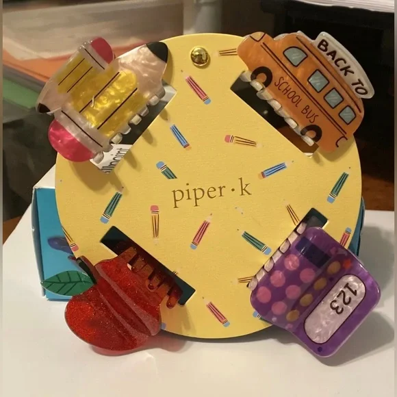 NWT ✏️ 🍎 Piper K back to school hair clips set of 4 - Picture 4 of 16